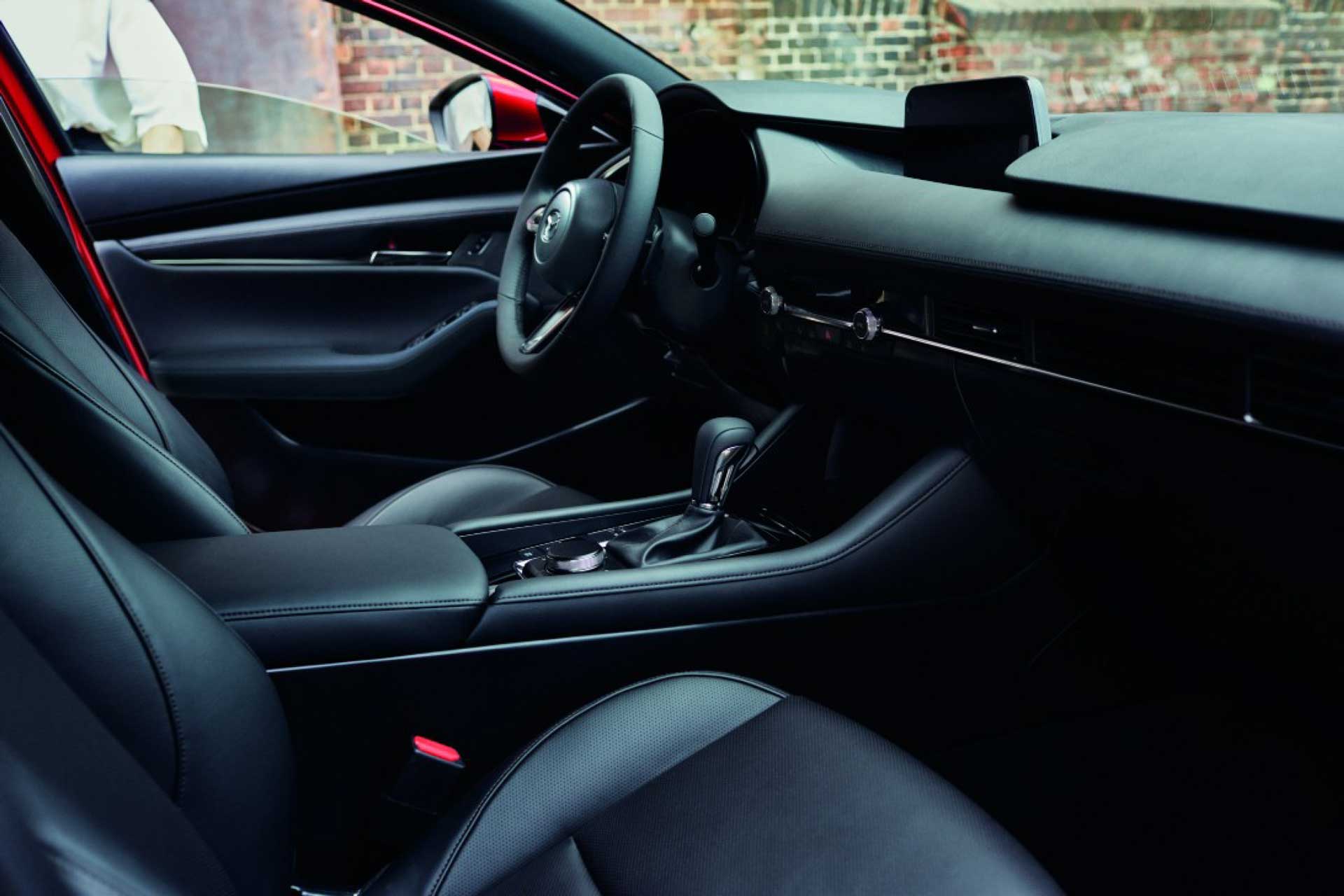 Mazda Ecuador - Nuevo Mazda 3